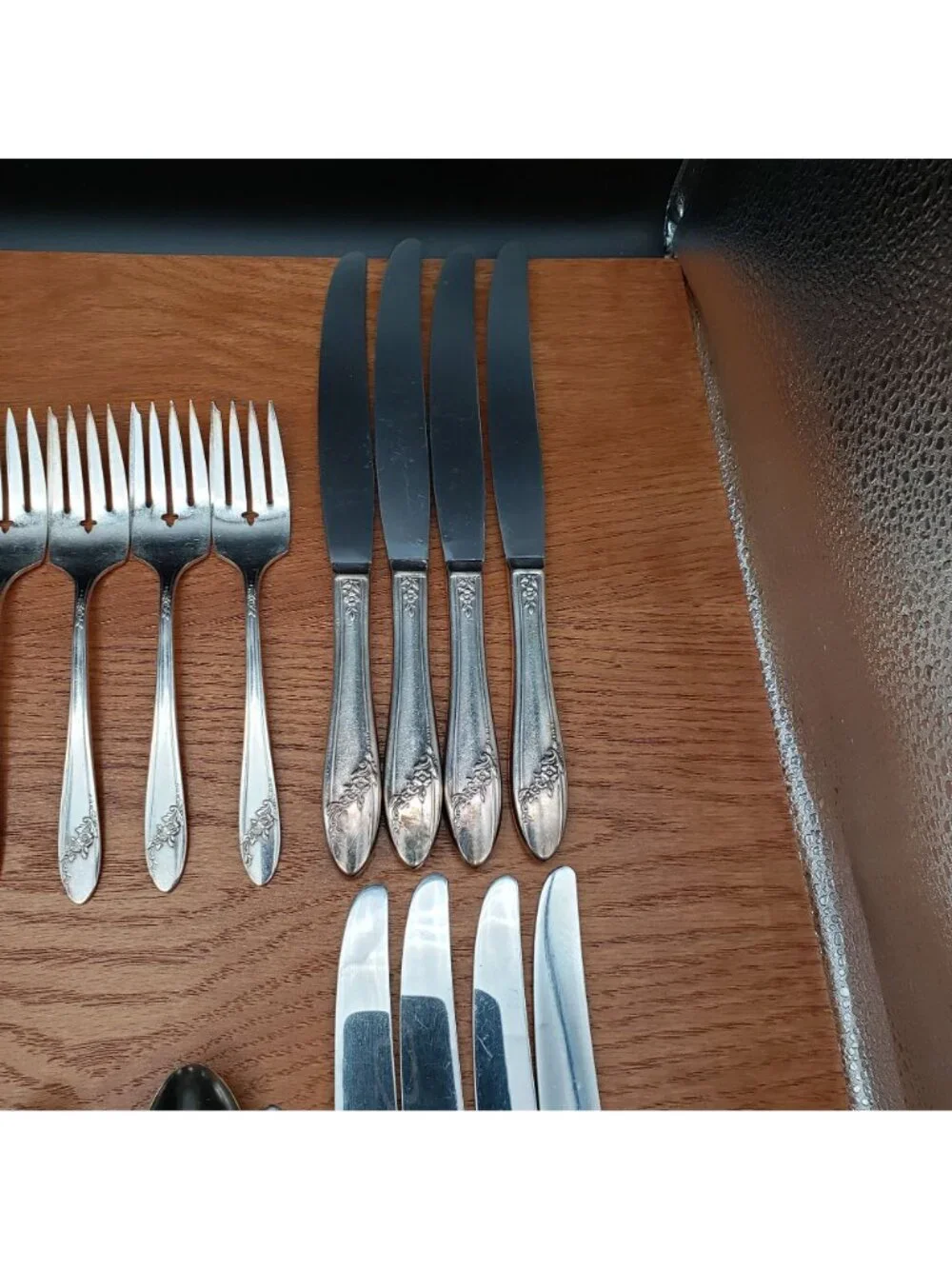 Tudor Plate Queen Bess II Flatware Set Service for 8 Oneida Silverplate